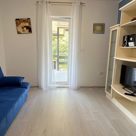 בפורטורוז Hilltop Apartments Red & Blue מראה חיצוני תמונה